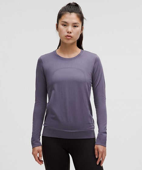 LULULEMON WOMEN'S SWIFTLY RELAXED LONG SLEEVE - NIGHTFALL 2