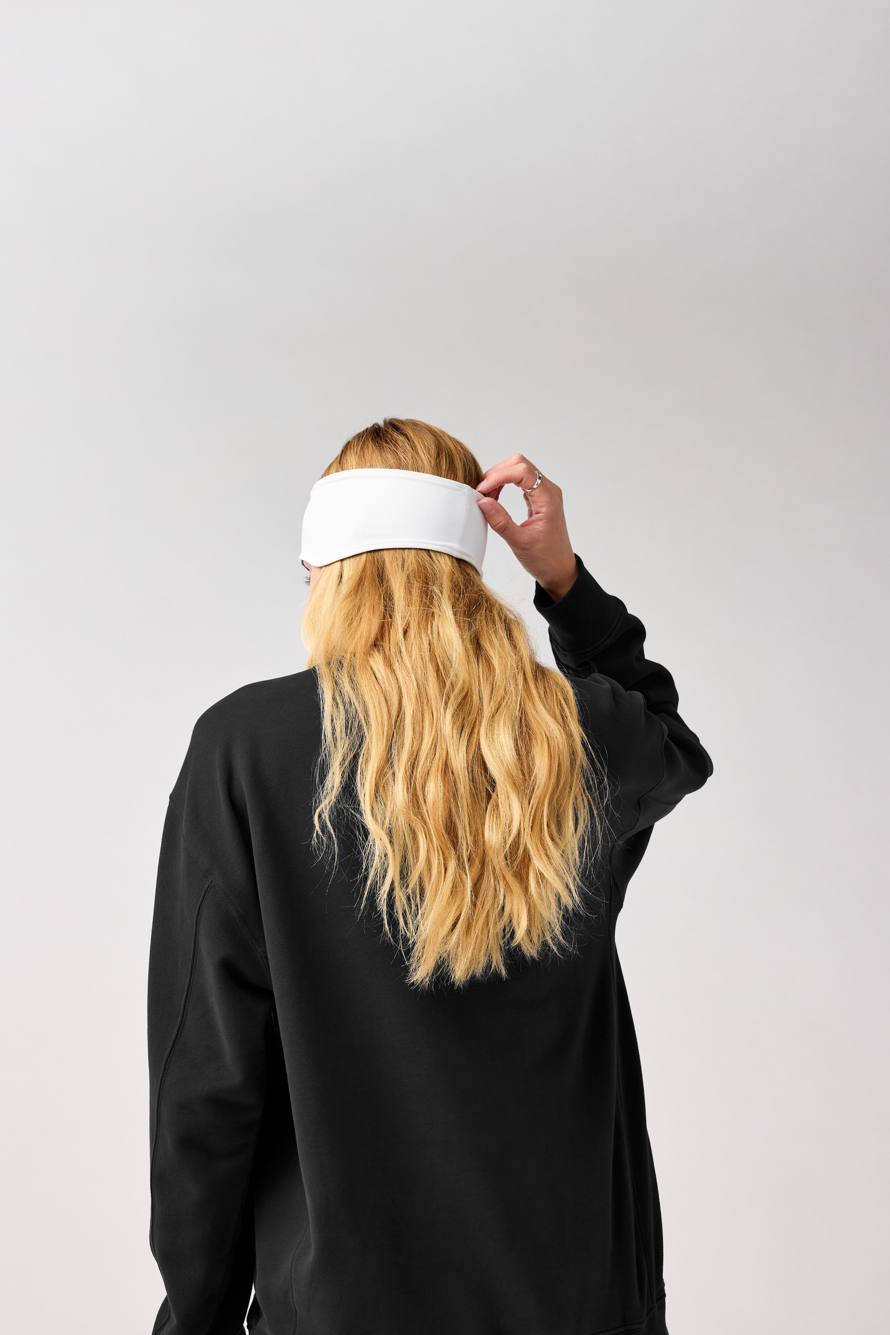 BROOKS LUXE THERMAL HEADBAND - WHITE