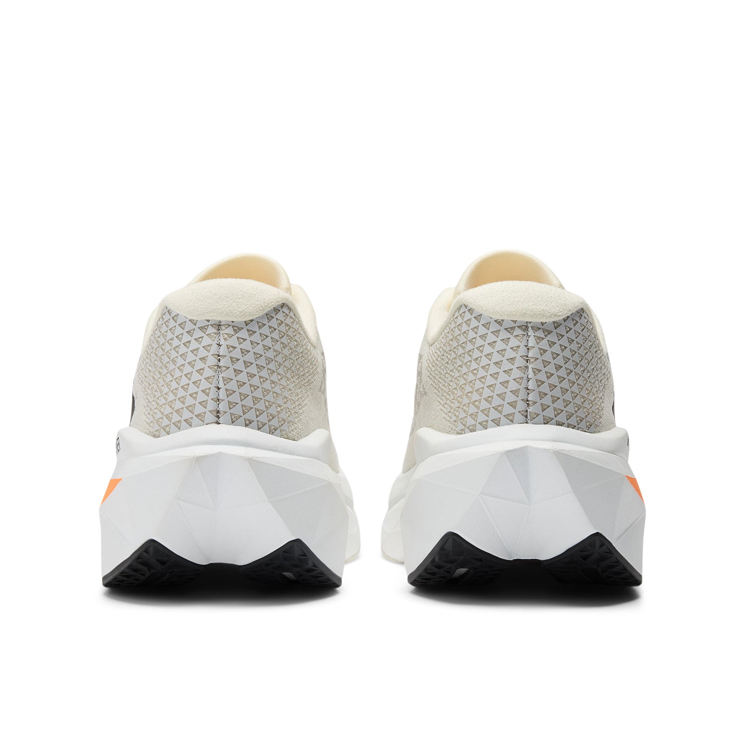 NEW BALANCE MEN'S FUELCELL SUPERCOMP TRAINER V3 - D - ANGORA/HOT MANGO