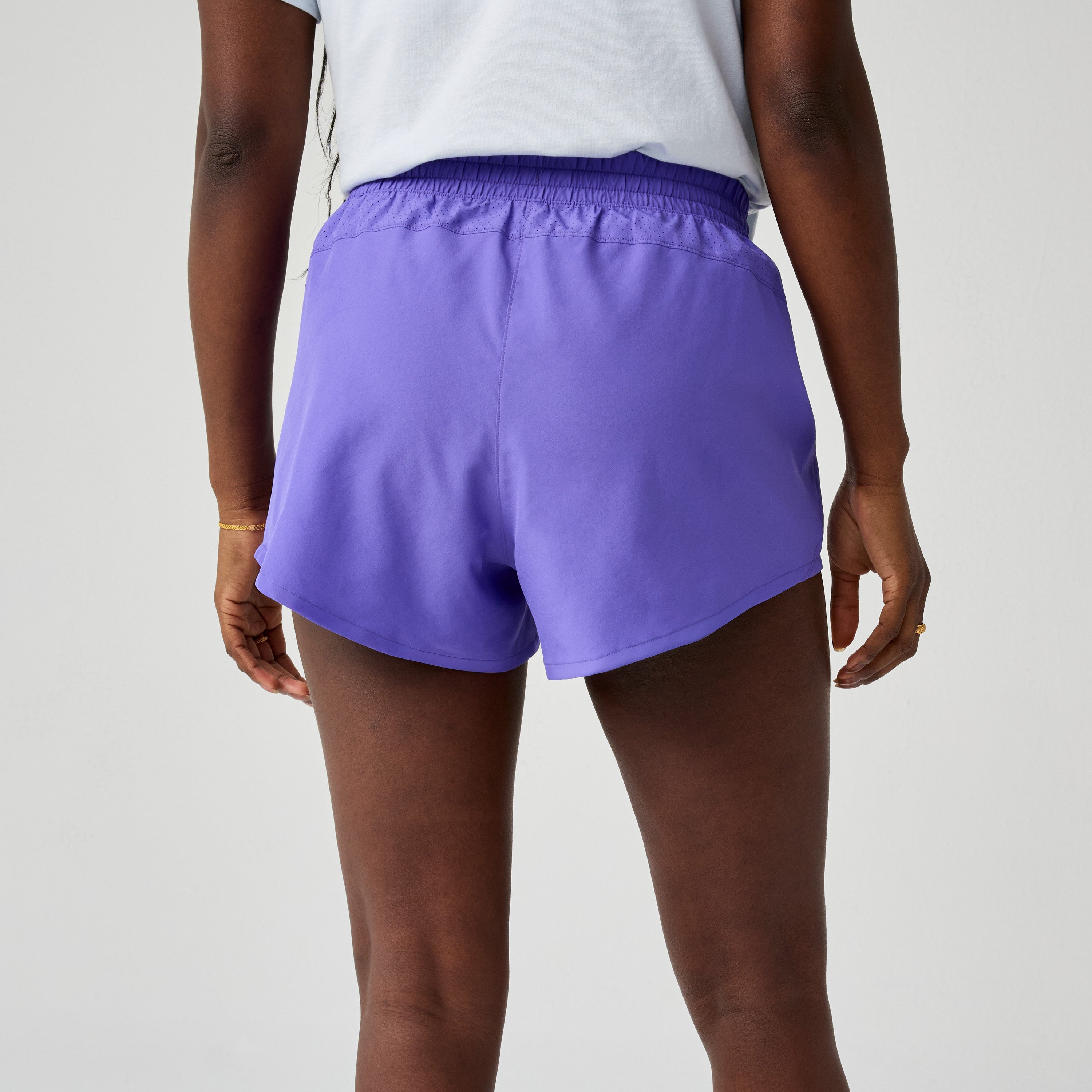 BROOKS WOMEN'S DASH SHORT - VIOLET
