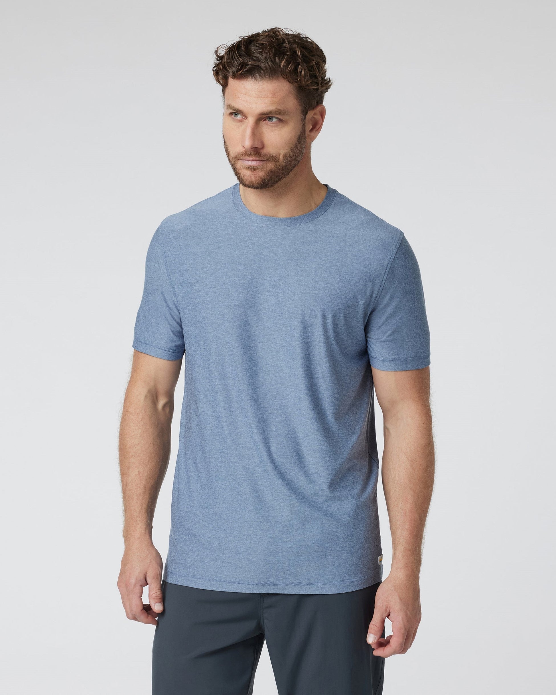 VUORI MEN'S STRATO TECH TEE - HTY CHAMBRAY HEATHER S