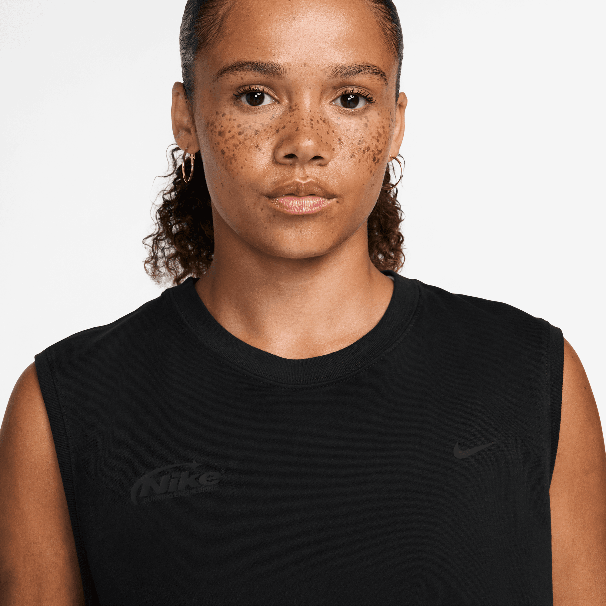 NIKE WOMEN'S DRI-FIT SLEEVELESS RUNNING T-SHIRT - BLACK