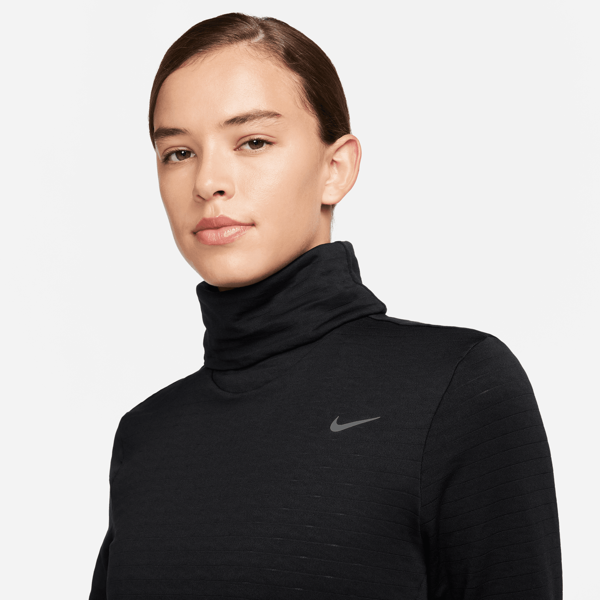 NIKE WOMEN'S THERMA-FIT SWIFT ELEMENT LONG SLEEVE - 010 BLACK/REFLECTIVE SILVER 