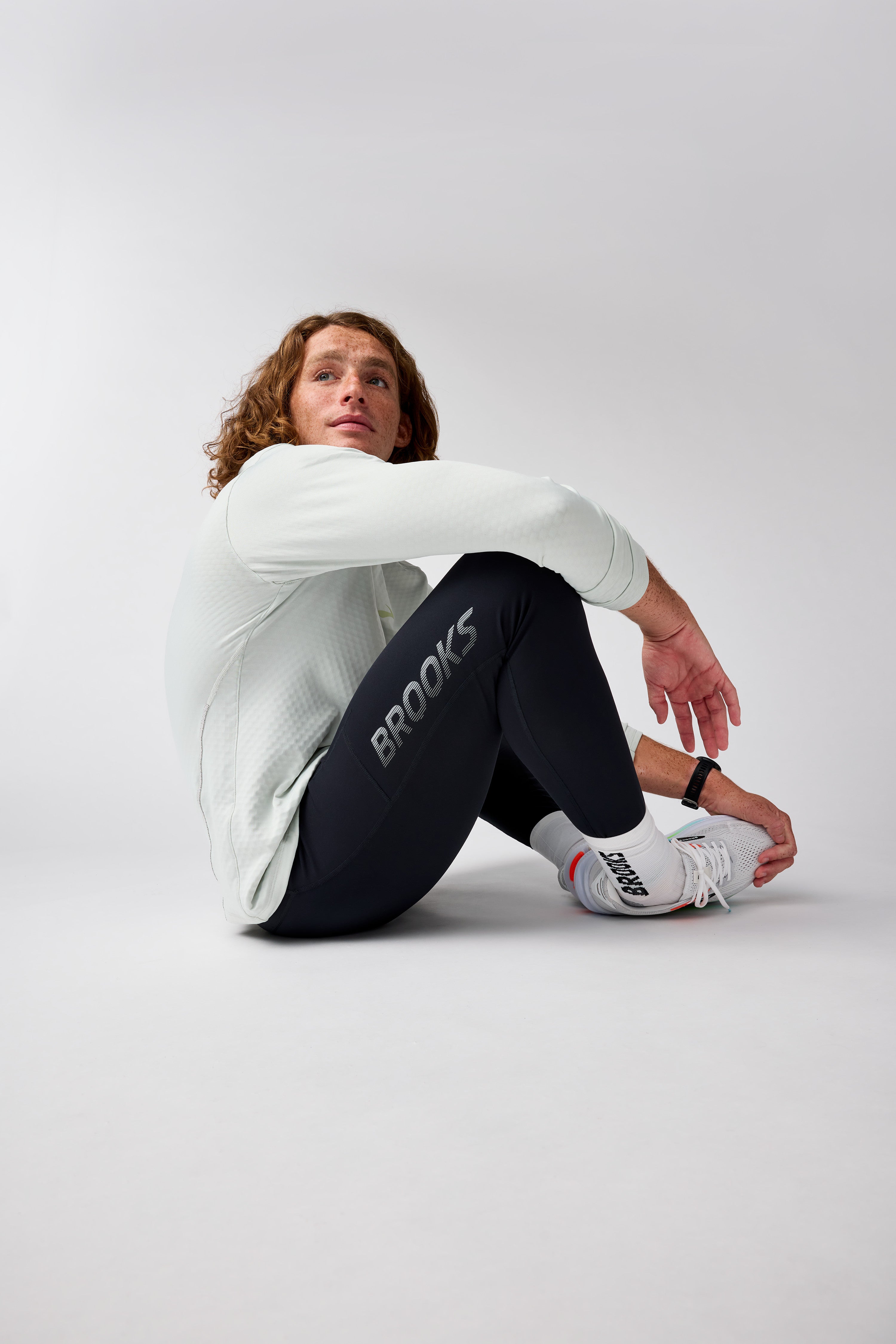 BROOKS MEN'S MOMENTUM THERMAL TIGHT 2.0 - BLACK