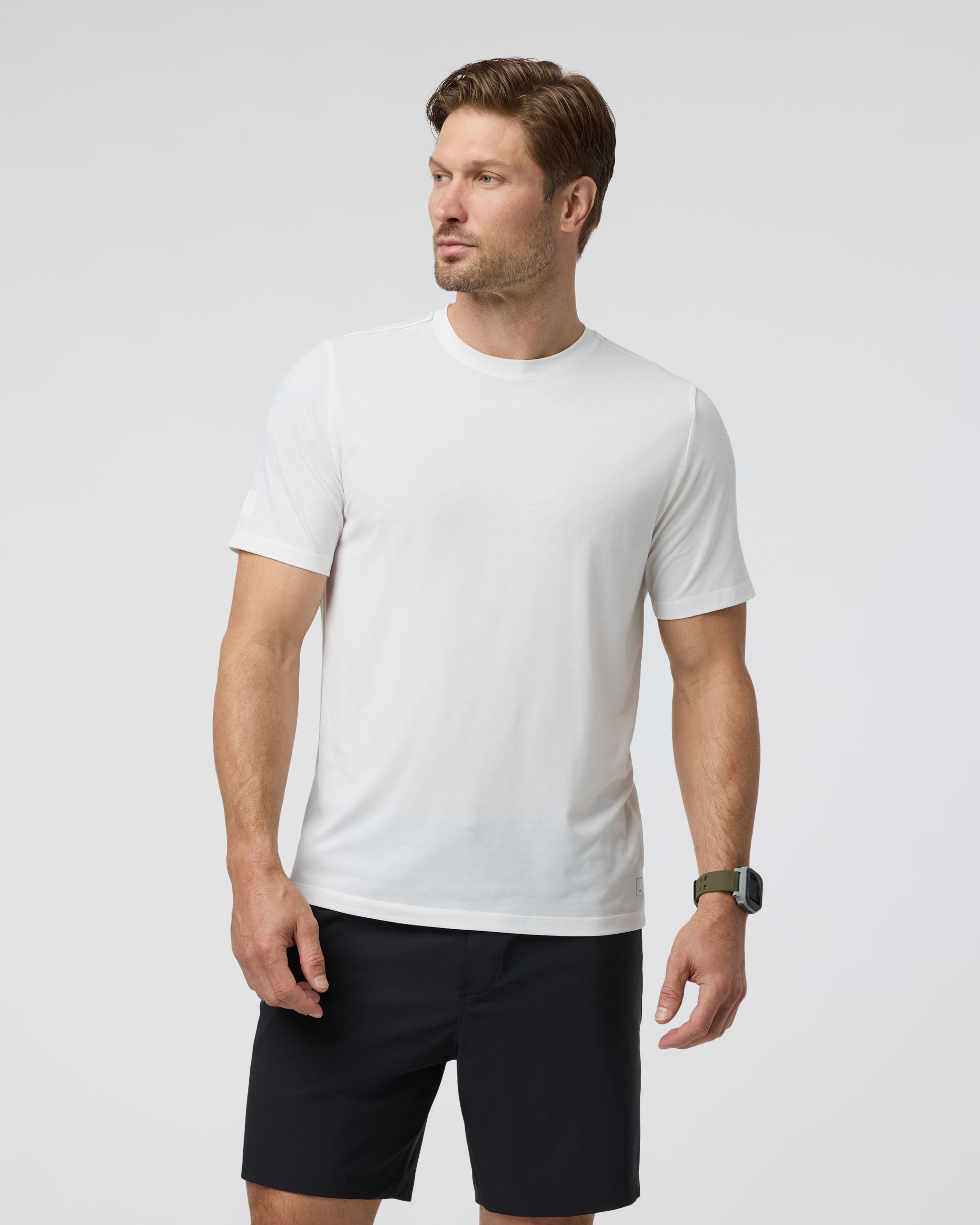 VUORI MEN'S CURRENT TECH TEE - WHITE S