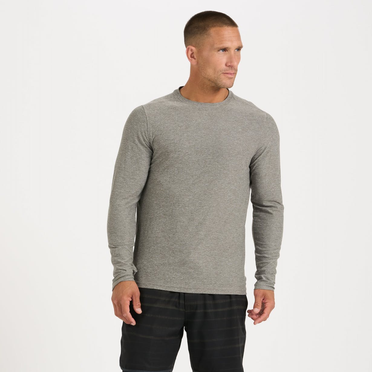 VUORI Men's Long-Sleeve Strato Tech Tee 