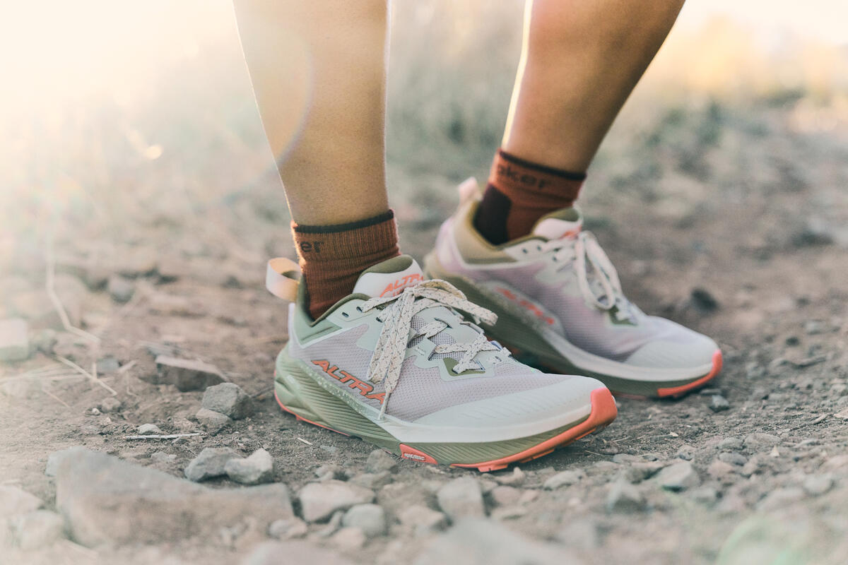 ALTRA WOMEN'S EXPERIENCE WILD 3 - B - TAN