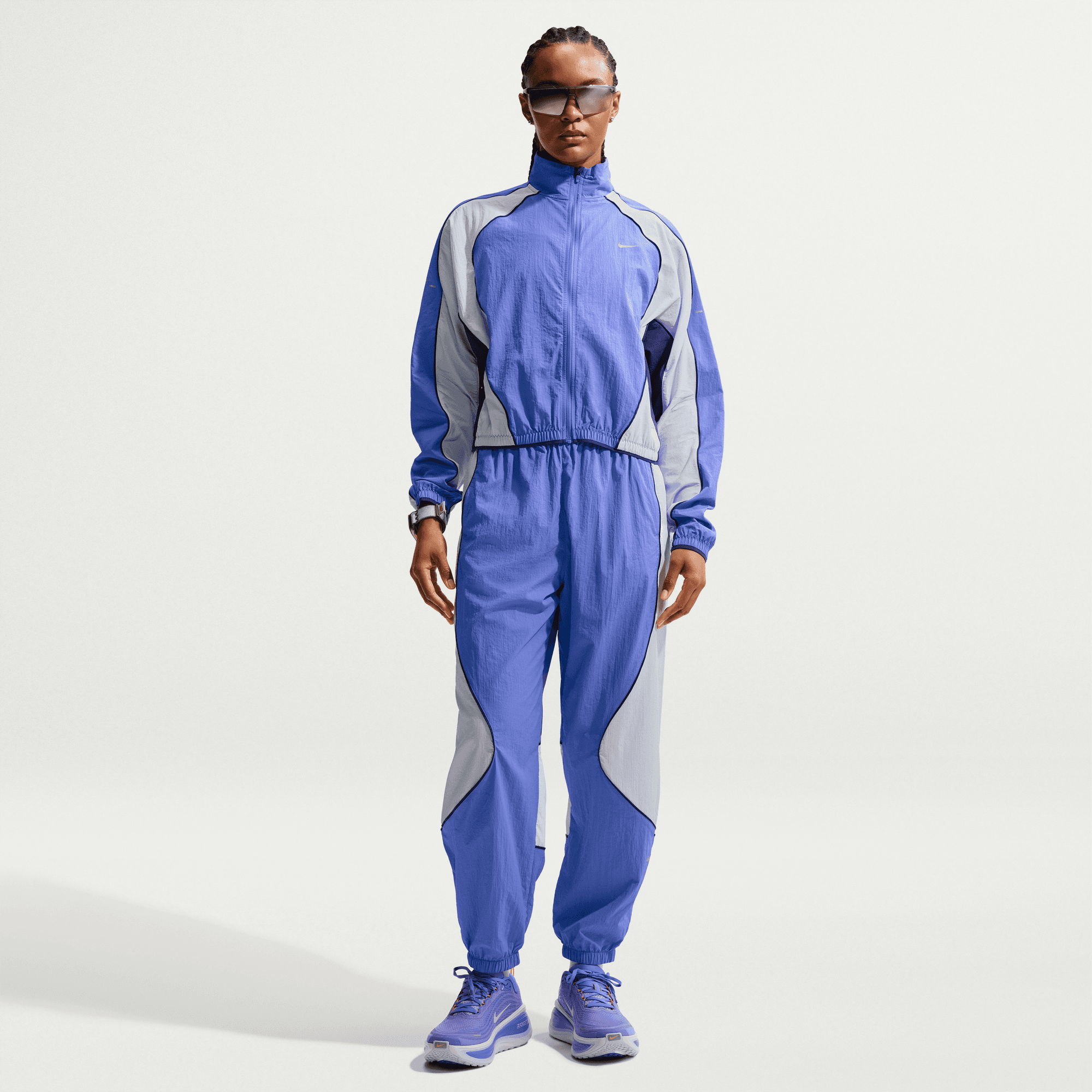 NIKE WOMEN'S SWIFT REPEL JACKET - SAPPHIRE/HYDROGEN BLUE