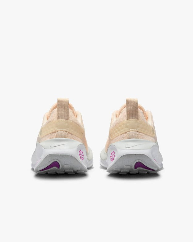 WOMEN S INFINITY RUN 4 B 800 GUAVA ICE VIVID PURPLE