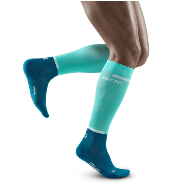 CEP - Men's THE RUN COMPRESSION SOCKS TALL, knee high stabilizing running  compression stockings, sport socks, Black